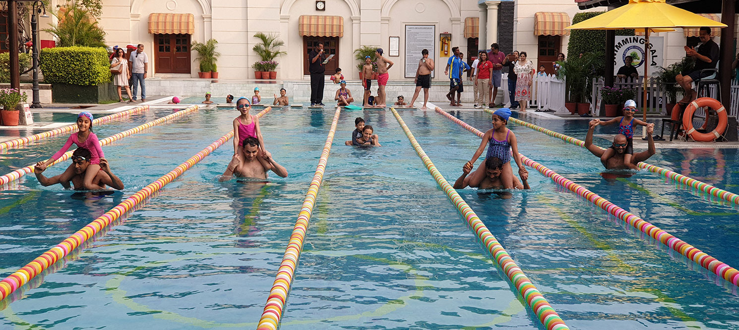 Dlf Golf And Country Club Swiming Pool